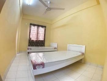 Bedroom – Room at Pangsapuri Saujana, Gombak, photo 1
