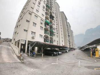 Exterior – Room at Saujana Apartment, Gombak, photo 5