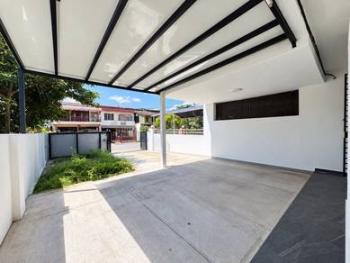 Balcony – House at Keramat AU2, Setiawangsa, photo 3