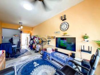 Apartmen di Seruling, Bandar Bukit Raja, foto 1