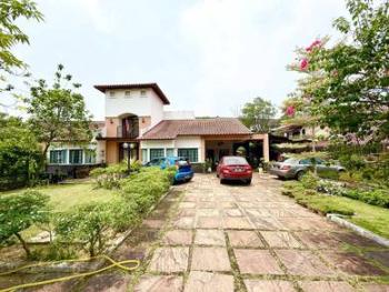 Bungalow at Jalan Tembaga, Shah Alam, photo 4