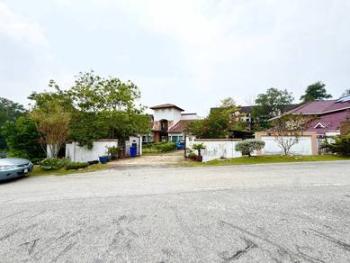 Bungalow at Jalan Tembaga, Shah Alam, photo 1