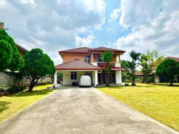 Bungalow at Pulau Angsa U10, Shah Alam, photo 1
