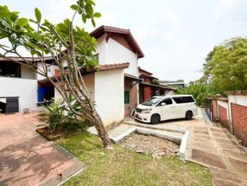 Bungalow at Jalan Tembaga, Shah Alam, photo 5
