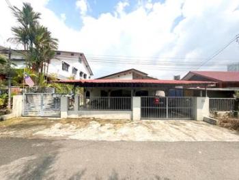 Bungalow at Kampung Cheras Baru, Cheras, photo 1
