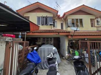 Townhouse at Amansiara, Selayang, photo 1