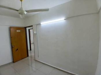Flat at Blok 84, Seksyen 24, Shah Alam, photo 2