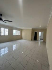 Living & dining – Condominium at Puncak Damansara, Petaling Jaya, photo 5