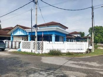 Banglo di Taman Krubong Perdana, Krubong, foto 2