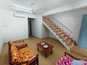 Jalan Seroja, Johor Bahru的房屋，照片1