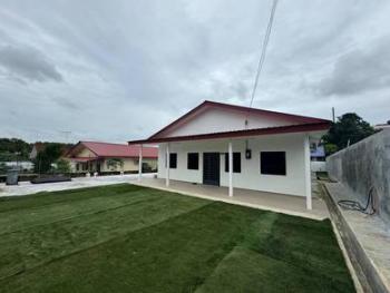 Bungalow at Jalan Kelesa, Skudai, photo 2
