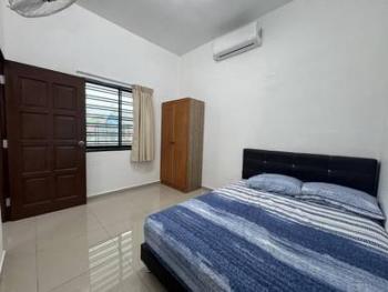 Bungalow at Jalan Kelesa, Skudai, photo 8