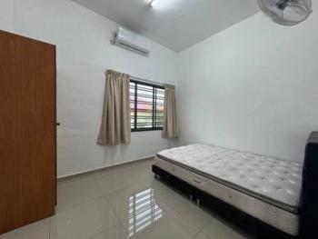 Bungalow at Jalan Kelesa, Skudai, photo 10