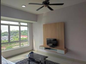 Ruang tamu & makan – Kondominium di Horizon Hills - Fairway Suites, Iskandar Puteri, foto 2