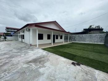 Bungalow at Jalan Kelesa, Skudai, photo 1