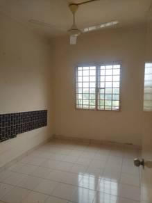 Desa Saujana, Seri Kembangan的公寓，照片3