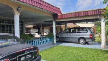 Banglo di Taman Alor, Alor Gajah, foto 1