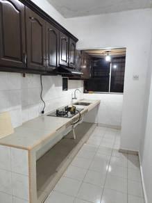 Kitchen – Apartment at Sri Meranti, Bandar Sri Damansara, photo 6