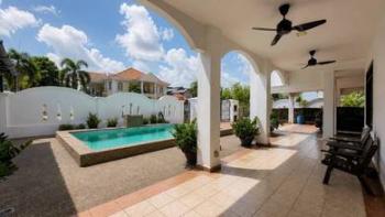Bungalow at Seksyen 8, Shah Alam, photo 4