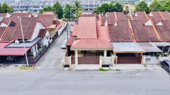 Rumah di Jalan Makyong, Bandar Bukit Raja, foto 3