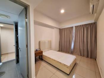 Condominium at Persiaran Bayan Indah, Bayan Lepas, photo 6