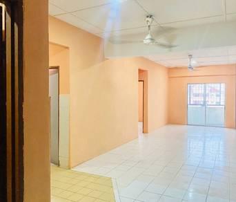 Apartment at Perdana Villa, Klang, photo 1