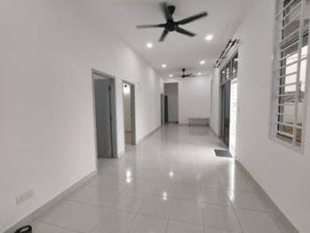 House at Jalan Puyuh, Kulai, photo 1