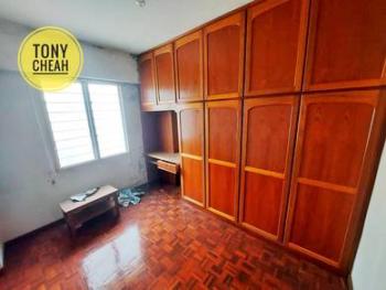 Apartment at Taman Seri Damai, Jelutong, photo 4