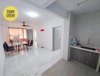Apartment at Taman Seri Damai, Jelutong, photo 2