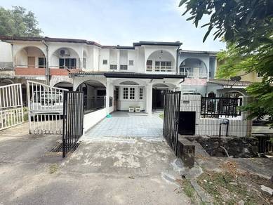 5BR House For Sale At Seksyen 8 Shah Alam Selangor Malaysia 5BR House For Sale At Seksyen 8 Shah Alam Selangor Malaysia