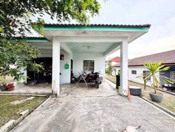 Bungalow at Taman Pinggiran Putra, Seri Kembangan, photo 3