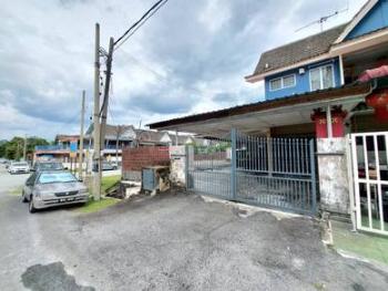 Townhouse at Taman Bukit Teratai, Ampang, photo 2