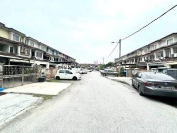 Bandar Damai Perdana, Cheras的联排别墅，照片2