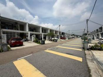 Townhouse at Bandar cemerlang, Ulu Tiram, photo 8