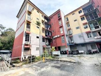 Pangsapuri di Taman Bukit Idaman, Selayang, foto 2