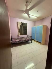 Apartment at Jalan Sri Putri, Taman Putri Kulai, Kulai, photo 2