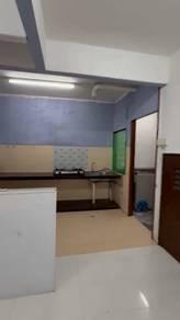 Apartment at Jalan Sri Putri, Taman Putri Kulai, Kulai, photo 3
