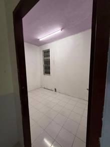 Apartment at Jalan Sri Putri, Taman Putri Kulai, Kulai, photo 6