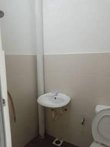 Bathroom – House at Meru Chepor Idaman, Ipoh, photo 4