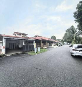 House at Taman Muzaffar Shah, Ayer Keroh, photo 4