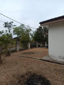Bungalow at Jalan Seri Impian, Kluang, photo 3