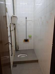 浴室 – 53 Jalan Kelabu, Johor Bahru的房屋，照片5