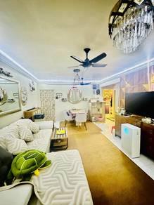 Saujana, Damansara Damai的平层住宅，照片1