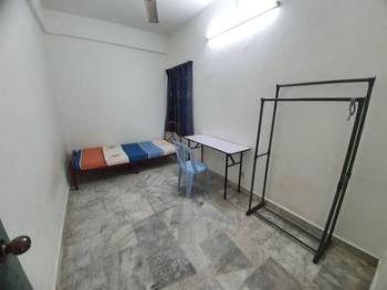 Bedroom – Room at Kelana Idaman 5, Ara Damansara, photo 1