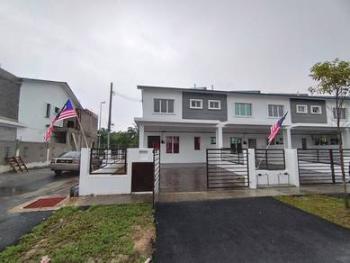Taman Semarak Warisan, Sepang的房屋，照片1
