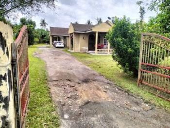 Kampung Kenangan, Puchong的平房，照片1