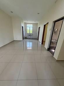 Townhouse at Taman Bukit Serdang, Seri Kembangan, photo 2