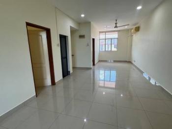 Townhouse at Taman Bukit Serdang, Seri Kembangan, photo 1