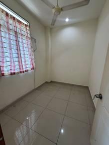 Townhouse at Taman Bukit Serdang, Seri Kembangan, photo 8