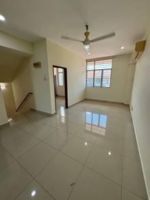 Townhouse at Taman Bukit Serdang, Seri Kembangan, photo 7